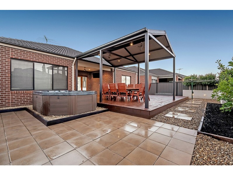 21 Perth Street, Craigieburn VIC 3064