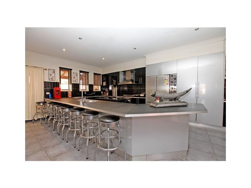 111 Royal Terrace, Craigieburn VIC 3064