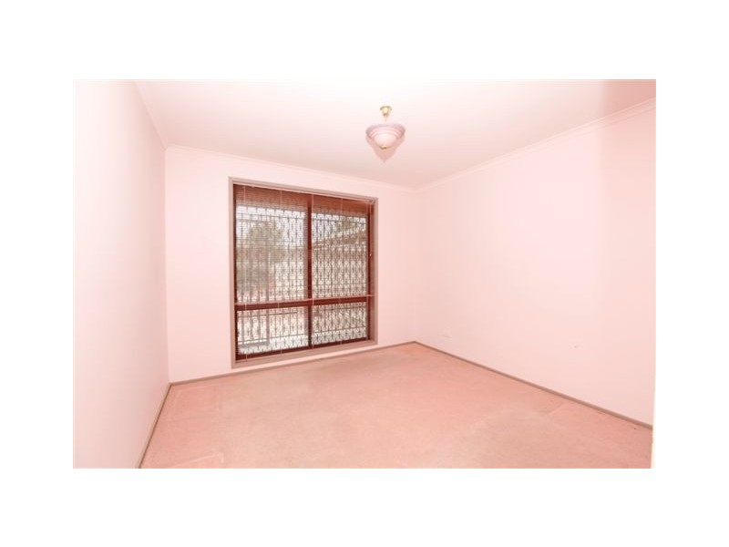 7 Flowers Close, Roxburgh Park VIC 3064