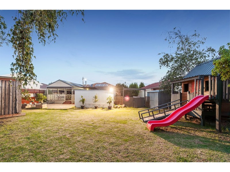 11 Hursley Court, Craigieburn VIC 3064