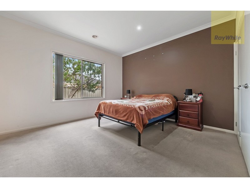 13 Burrora Way, Craigieburn VIC 3064