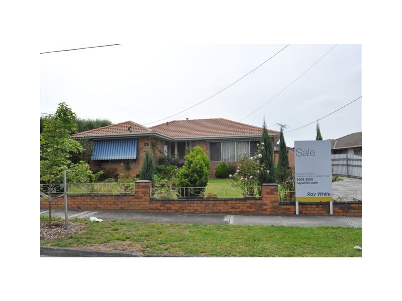 6            Yinnar Street, Dallas VIC 3047