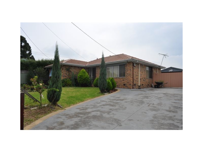 6            Yinnar Street, Dallas VIC 3047