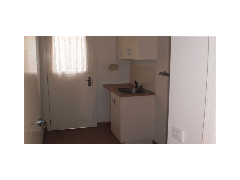 24 Branchilly Drive, Roxburgh Park VIC 3064