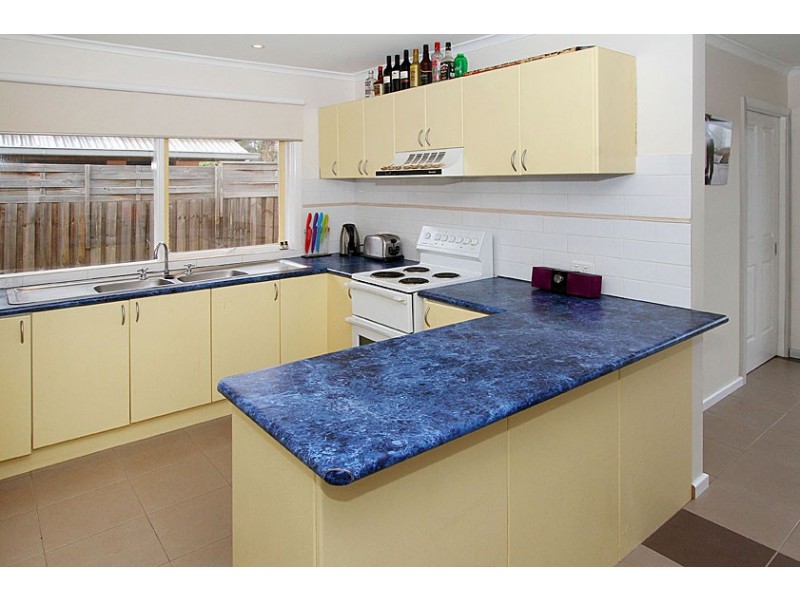 77 Wattleglen Street, Craigieburn VIC 3064