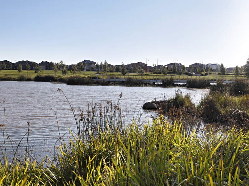 4  Grattan Grove, Craigieburn VIC 3064