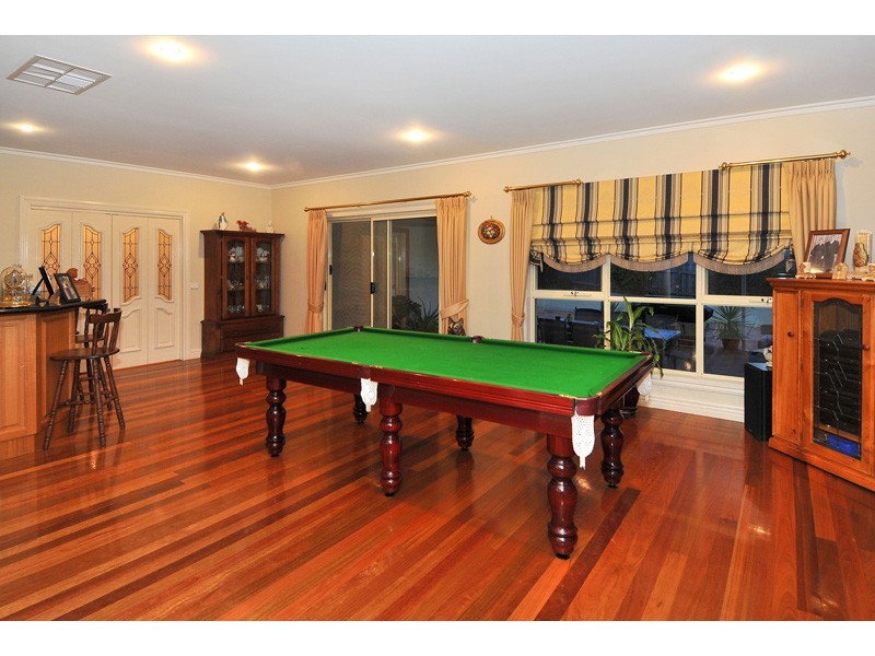 18 Excelsior Heights, Craigieburn VIC 3064