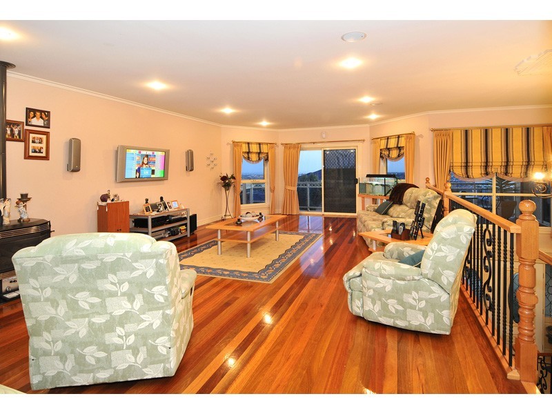 18 Excelsior Heights, Craigieburn VIC 3064