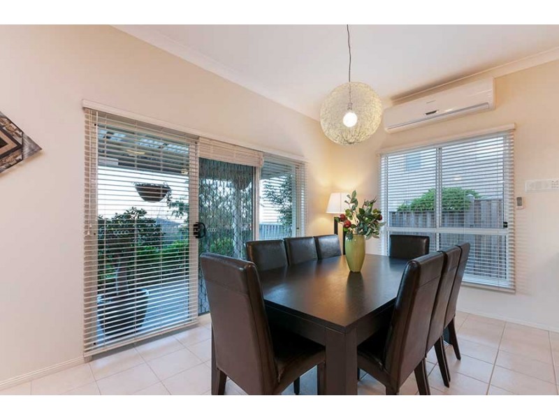 15 Parkside Rise, Craigieburn VIC 3064