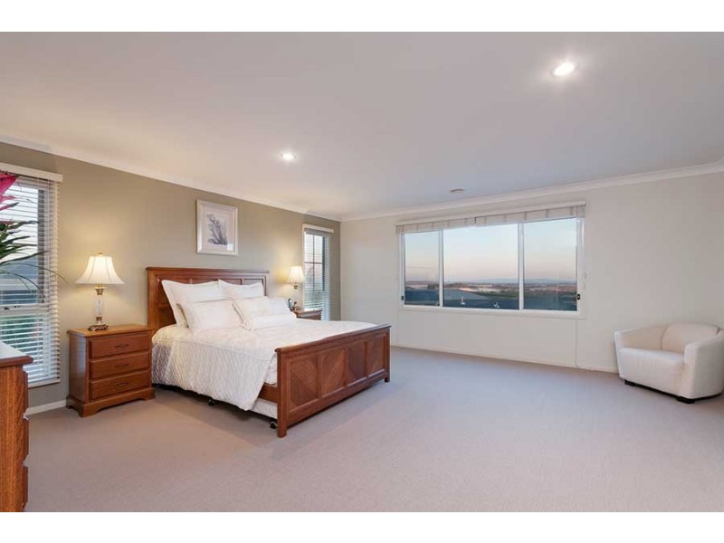 15 Parkside Rise, Craigieburn VIC 3064