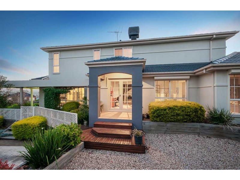 15 Parkside Rise, Craigieburn VIC 3064