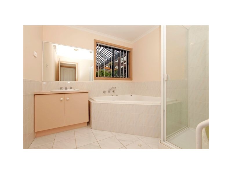 15 Moody Court, Roxburgh Park VIC 3064