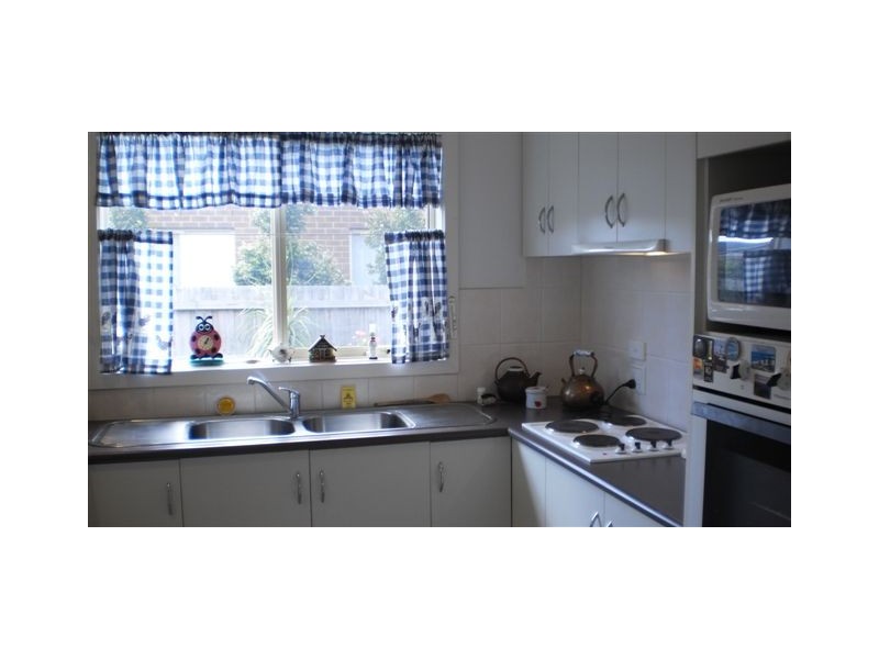 3 Branchilly Drive, Roxburgh Park VIC 3064