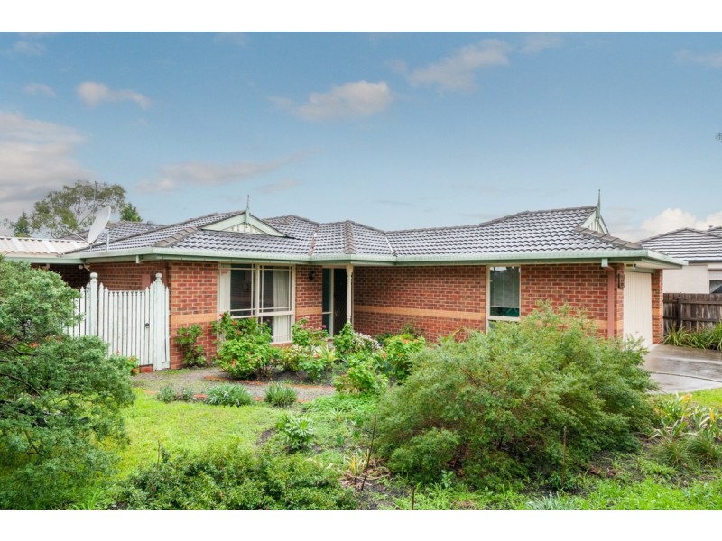 20 Sheridan Way, Roxburgh Park VIC 3064