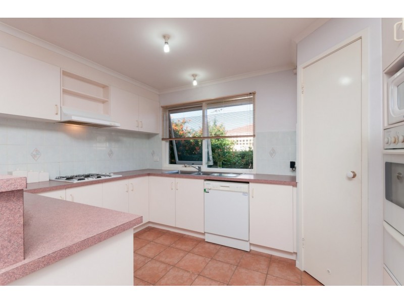 20 Sheridan Way, Roxburgh Park VIC 3064