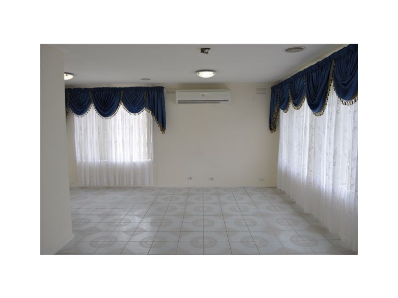 6          Yinnar Street, Dallas VIC 3047