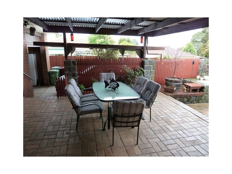 1 Aris Court, Craigieburn VIC 3064