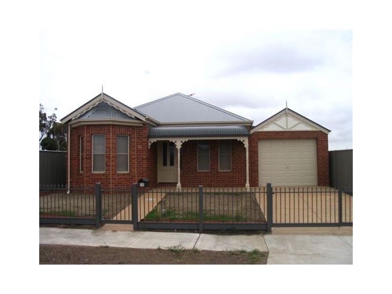 22 Westerfolds Loop, Craigieburn VIC 3064