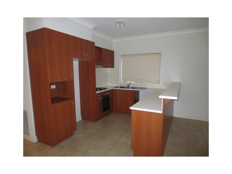22 Westerfolds Loop, Craigieburn VIC 3064