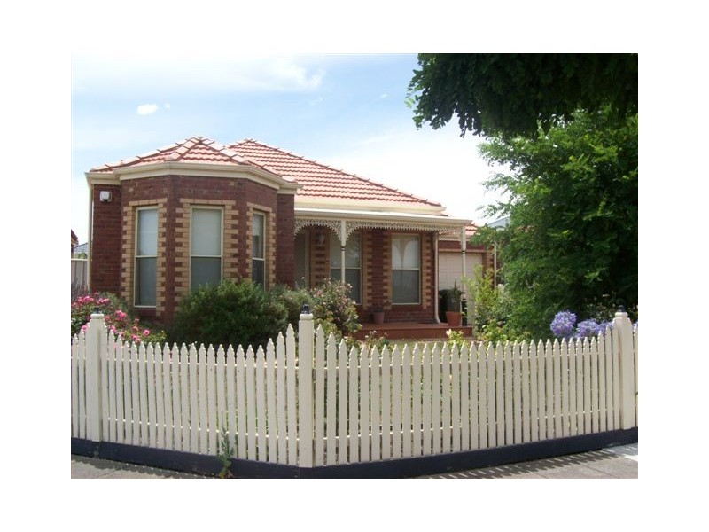 11 Eagle Court, Craigieburn VIC 3064