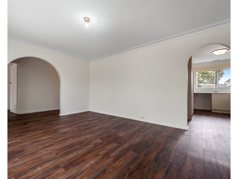 8 Coral Court, Craigieburn VIC 3064