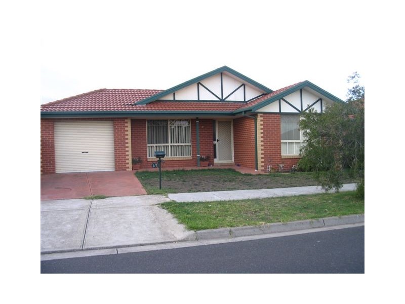 1/1 Verwood Court, Craigieburn VIC 3064