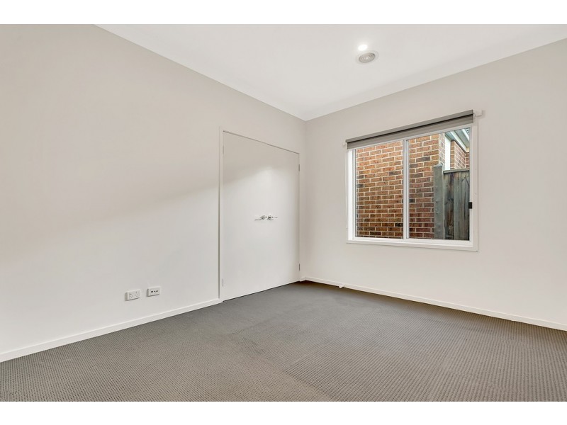 17 Grosvenor Square, Craigieburn VIC 3064