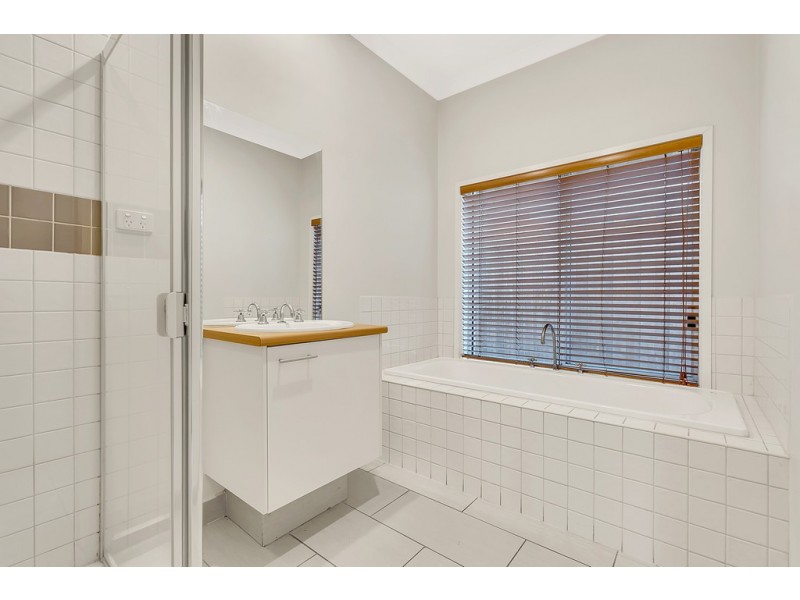 17 Grosvenor Square, Craigieburn VIC 3064