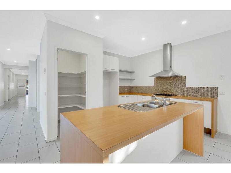 17 Grosvenor Square, Craigieburn VIC 3064
