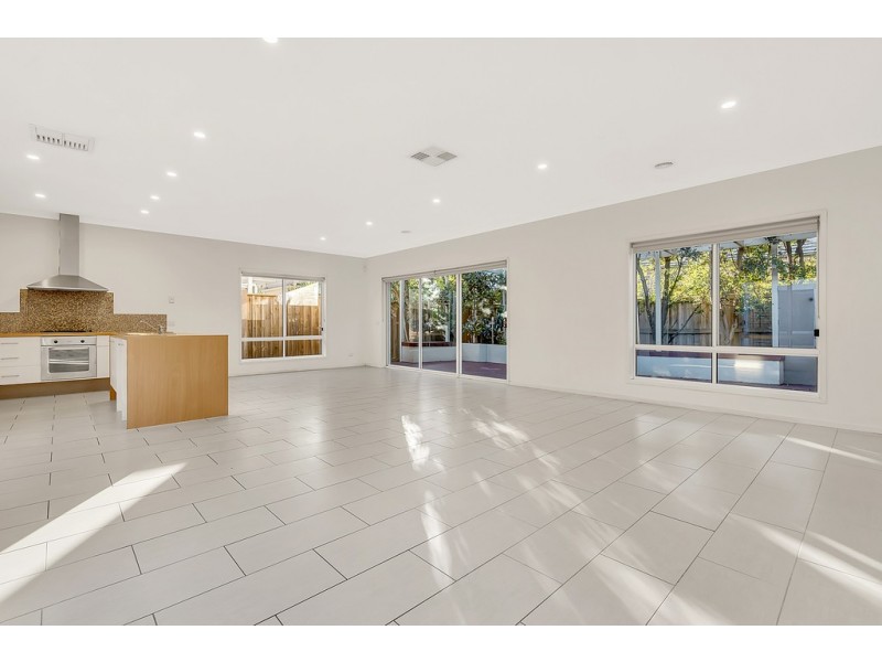 17 Grosvenor Square, Craigieburn VIC 3064
