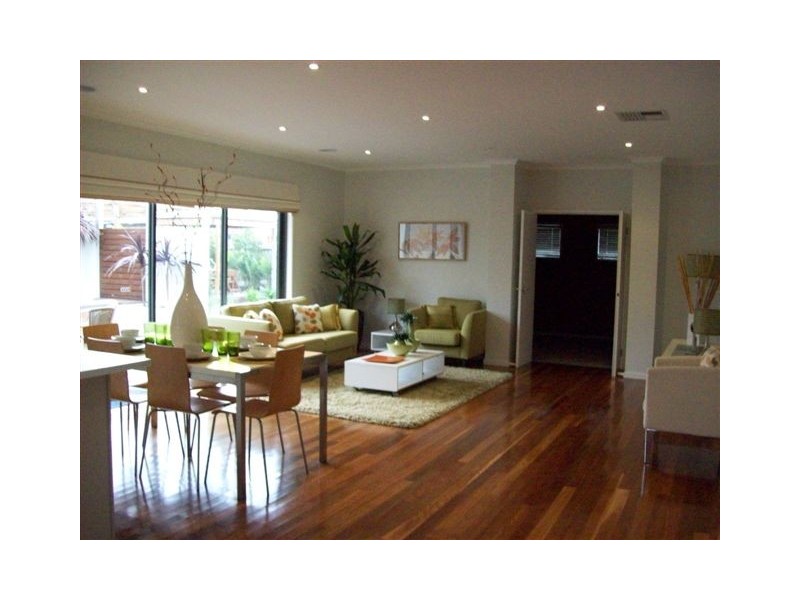 13 Grosvenor Square, Craigieburn VIC 3064