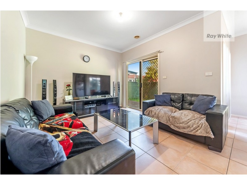5 Ballarat Court, Craigieburn VIC 3064