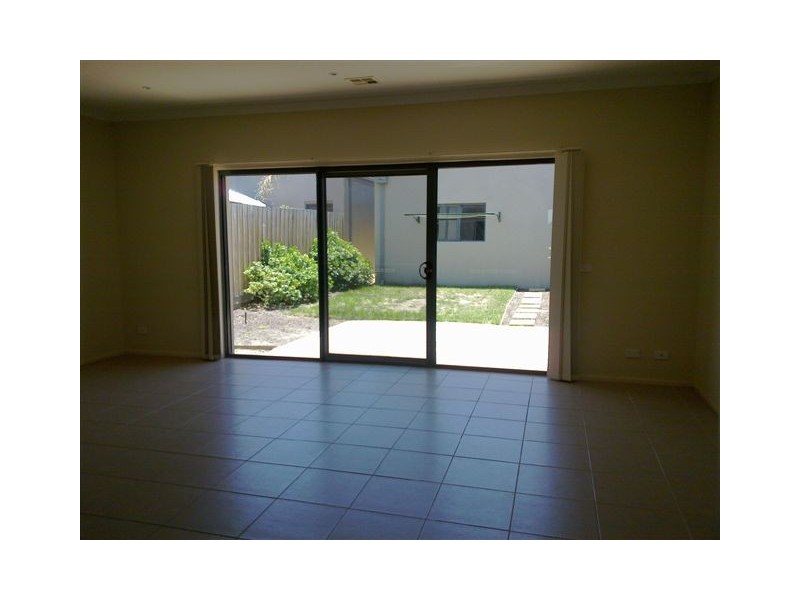 72 Hamilton Hume Parade, Craigieburn VIC 3064