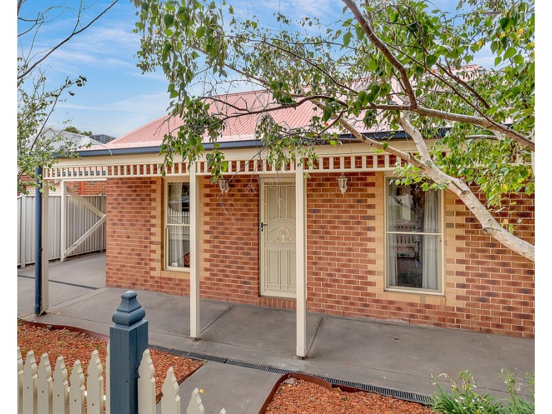 6 Larkwood Lane, Craigieburn VIC 3064