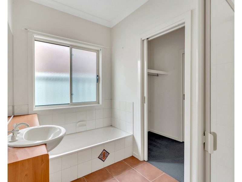 6 Larkwood Lane, Craigieburn VIC 3064