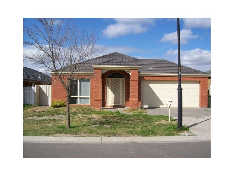 9 Waterdale Rise, Craigieburn VIC 3064