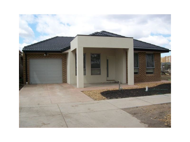 4 Wren Lane, Craigieburn VIC 3064
