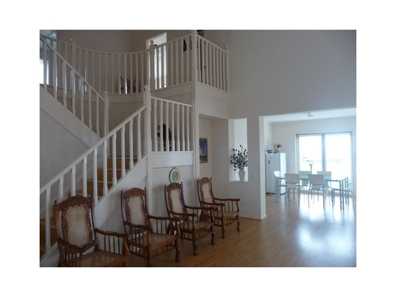 17 Parkside Rise, Craigieburn VIC 3064