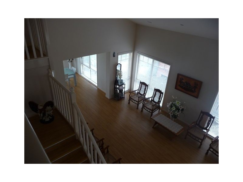 17 Parkside Rise, Craigieburn VIC 3064