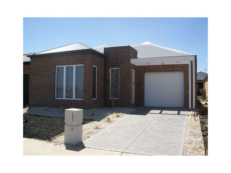 64 Corringa Way, Craigieburn VIC 3064