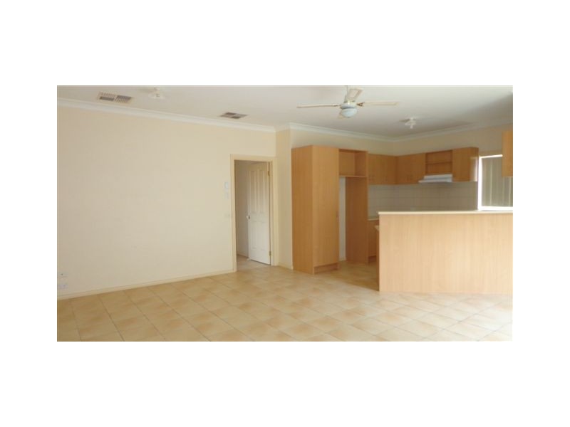 5 Yass Lane, Craigieburn VIC 3064