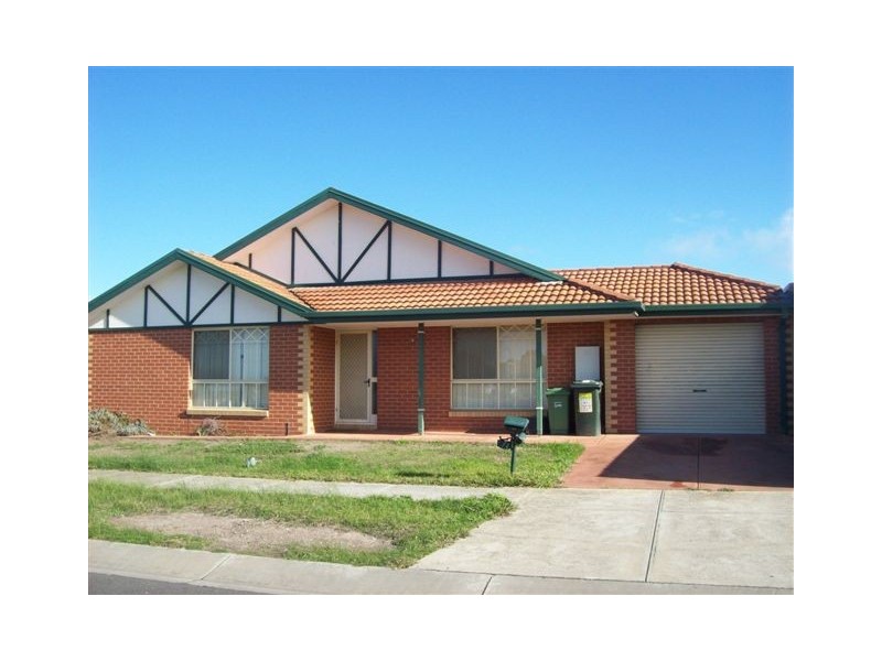 2/1 Verwood Court, Craigieburn VIC 3064