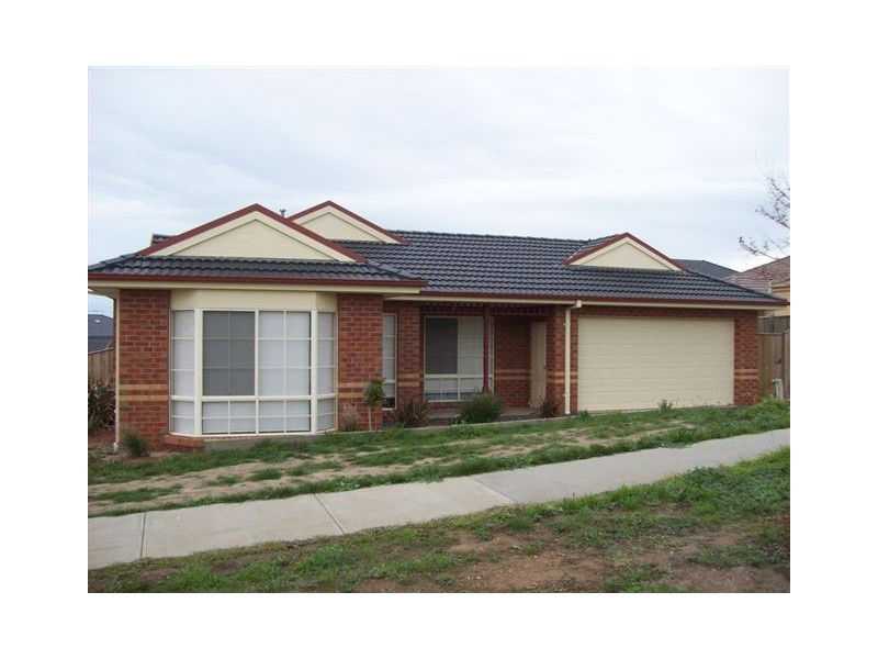 6 Earl Grove, Craigieburn VIC 3064