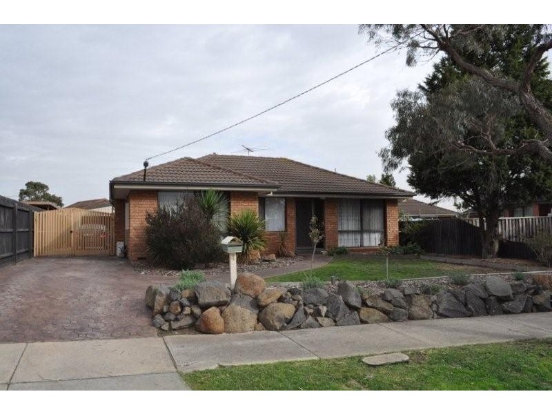4 Balcombe Court, Craigieburn VIC 3064
