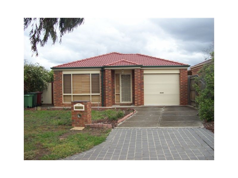 4 Mekong Place, Roxburgh Park VIC 3064