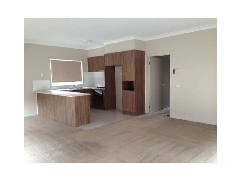 22 Olympic Way, Craigieburn VIC 3064