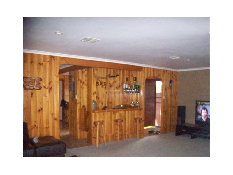 2 Enfield Place, Craigieburn VIC 3064