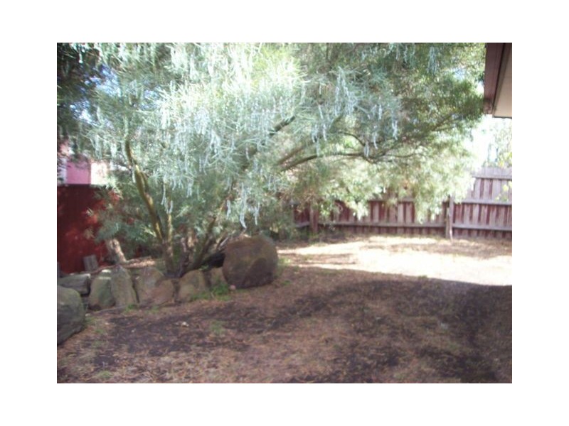 2 Enfield Place, Craigieburn VIC 3064