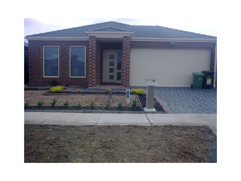 65 Kinglake Crescent, Craigieburn VIC 3064