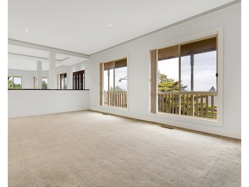 56 Excelsior Heights, Craigieburn VIC 3064